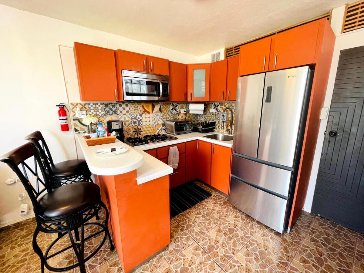Cozy Studio Retreat With Private Parking And Free Laundry Ponce Buitenkant foto