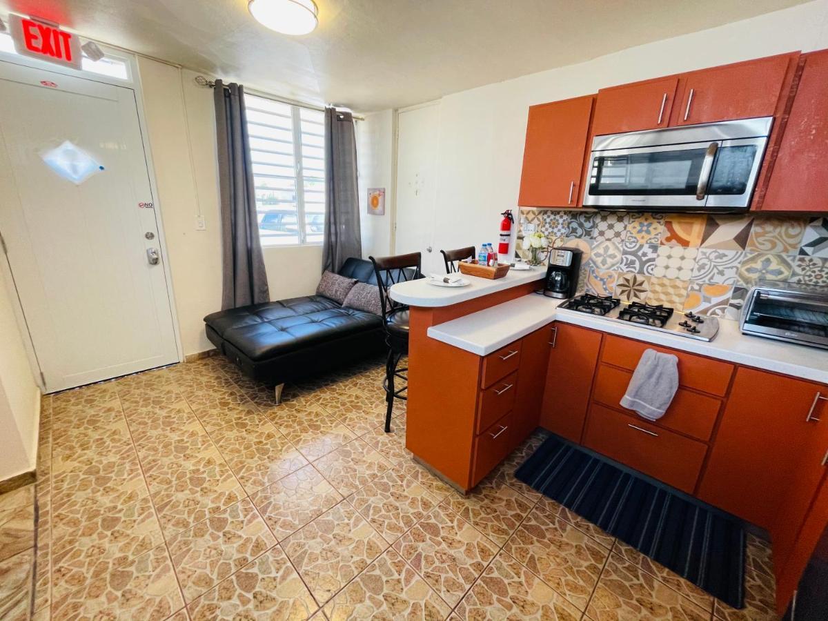 Cozy Studio Retreat With Private Parking And Free Laundry Ponce Buitenkant foto