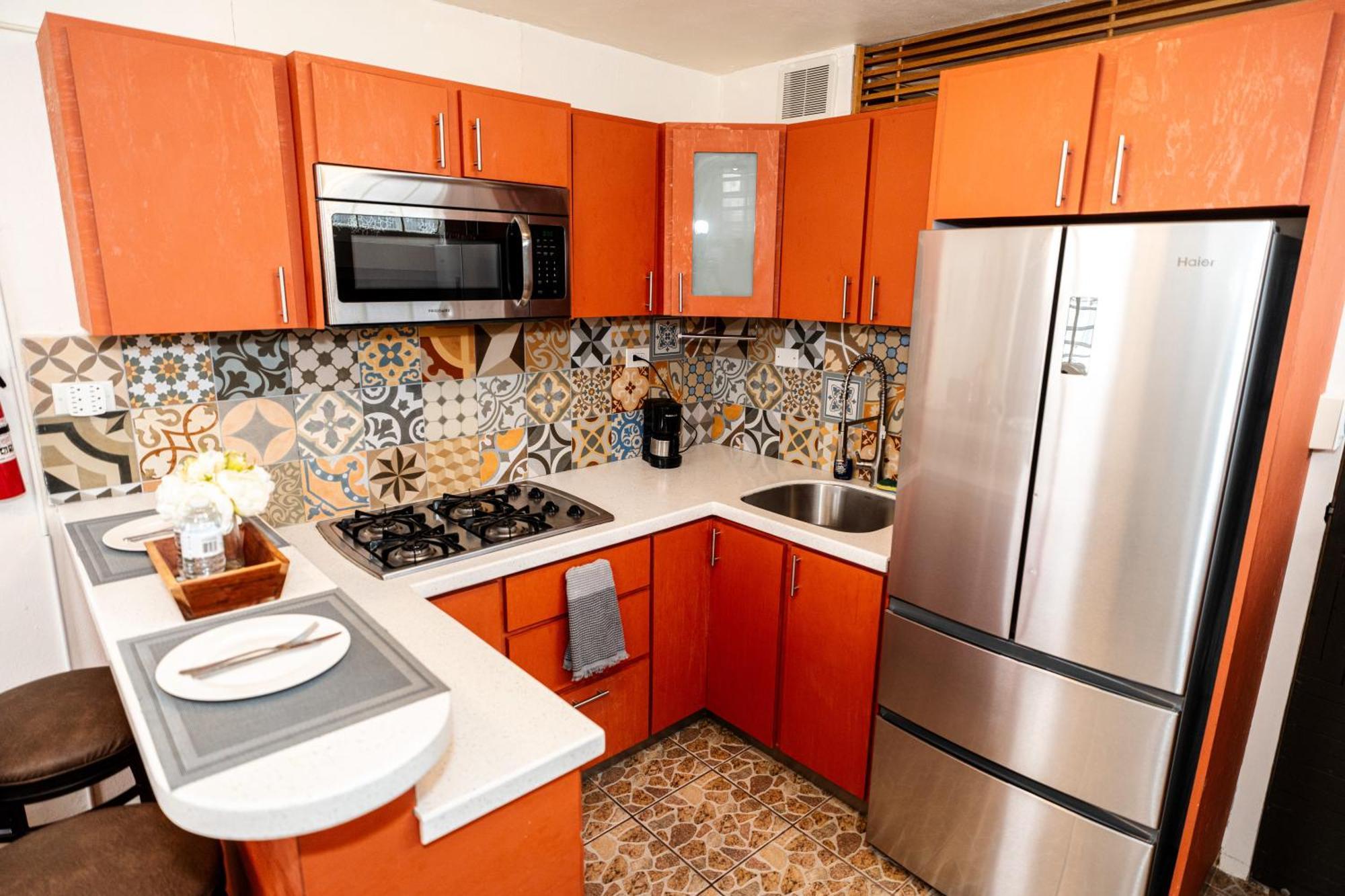 Cozy Studio Retreat With Private Parking And Free Laundry Ponce Buitenkant foto