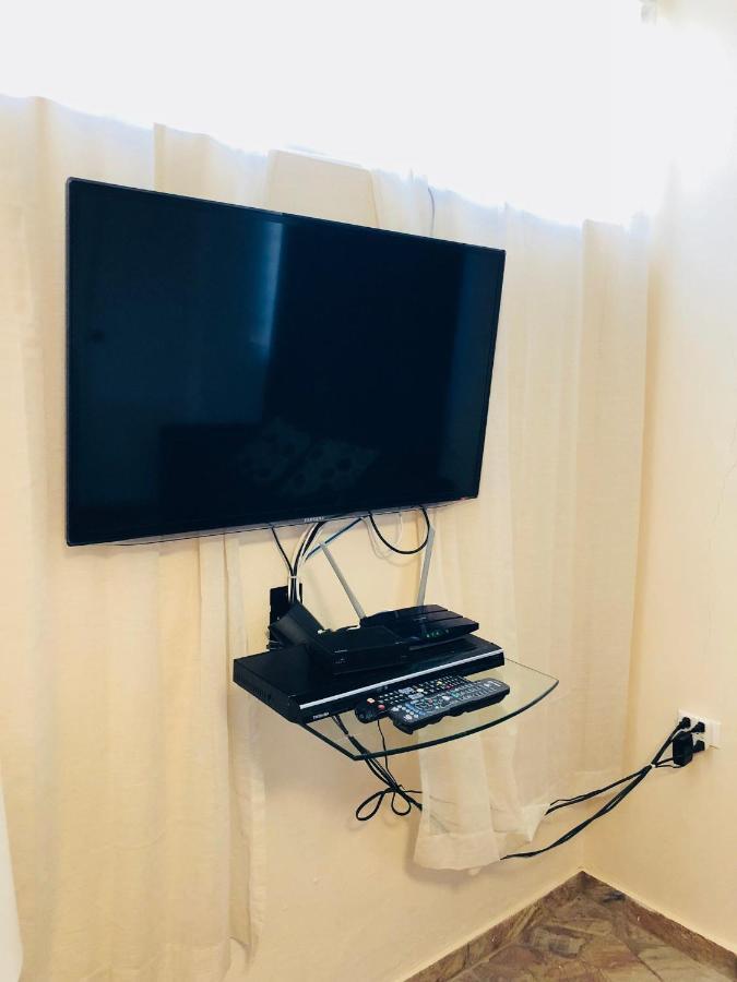 Cozy Studio Retreat With Private Parking And Free Laundry Ponce Buitenkant foto